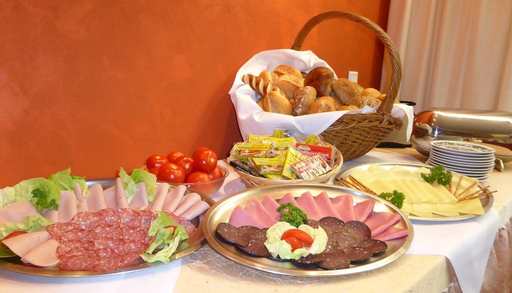 לנסטאט Hotel Haus Rameil מראה חיצוני תמונה